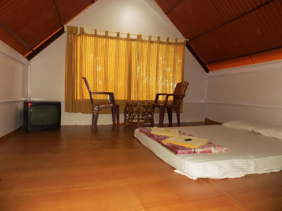 Regina Silva Camping & Nature Resort Paithalmala 0*,